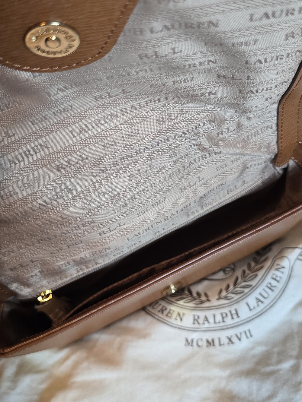 Ralph Lauren Chestnut Brown Leather Crossbody with Gold Hardware - Picture 3 of 3